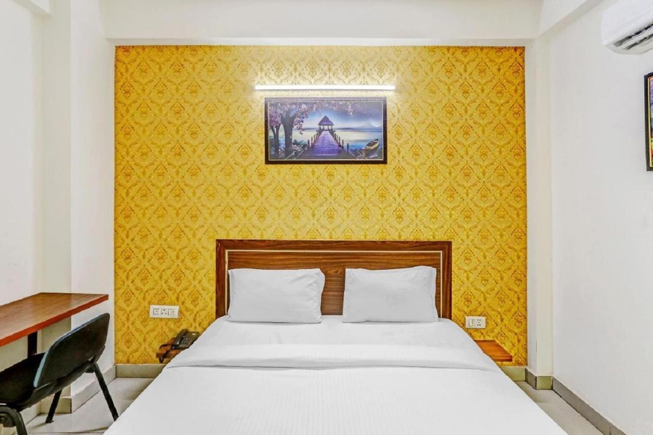 Hotel Noida Continental At Noida City Center Exteriér fotografie